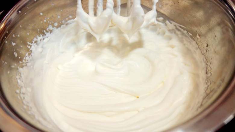 How to make Yogurt Whipped Cream